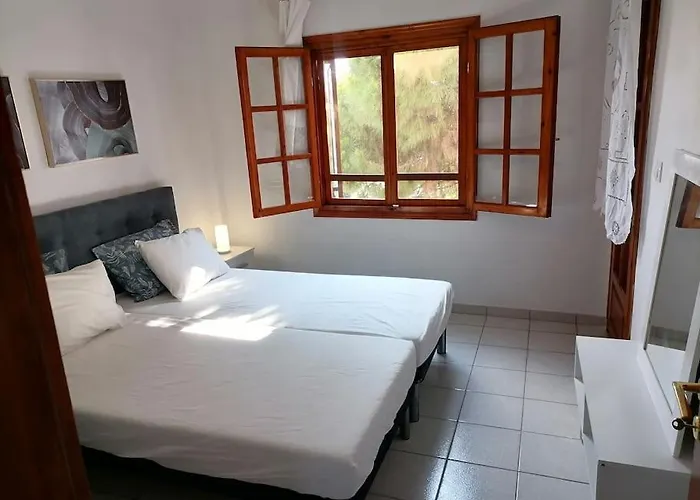 Casa de Férias Pine & Sea House Nikiti (Sithonia)